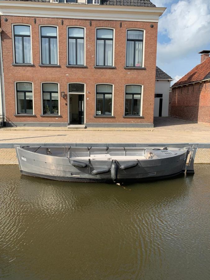 B&B Het Herenhuys Aan De Historische Gracht Van Kollum Zewnętrze zdjęcie